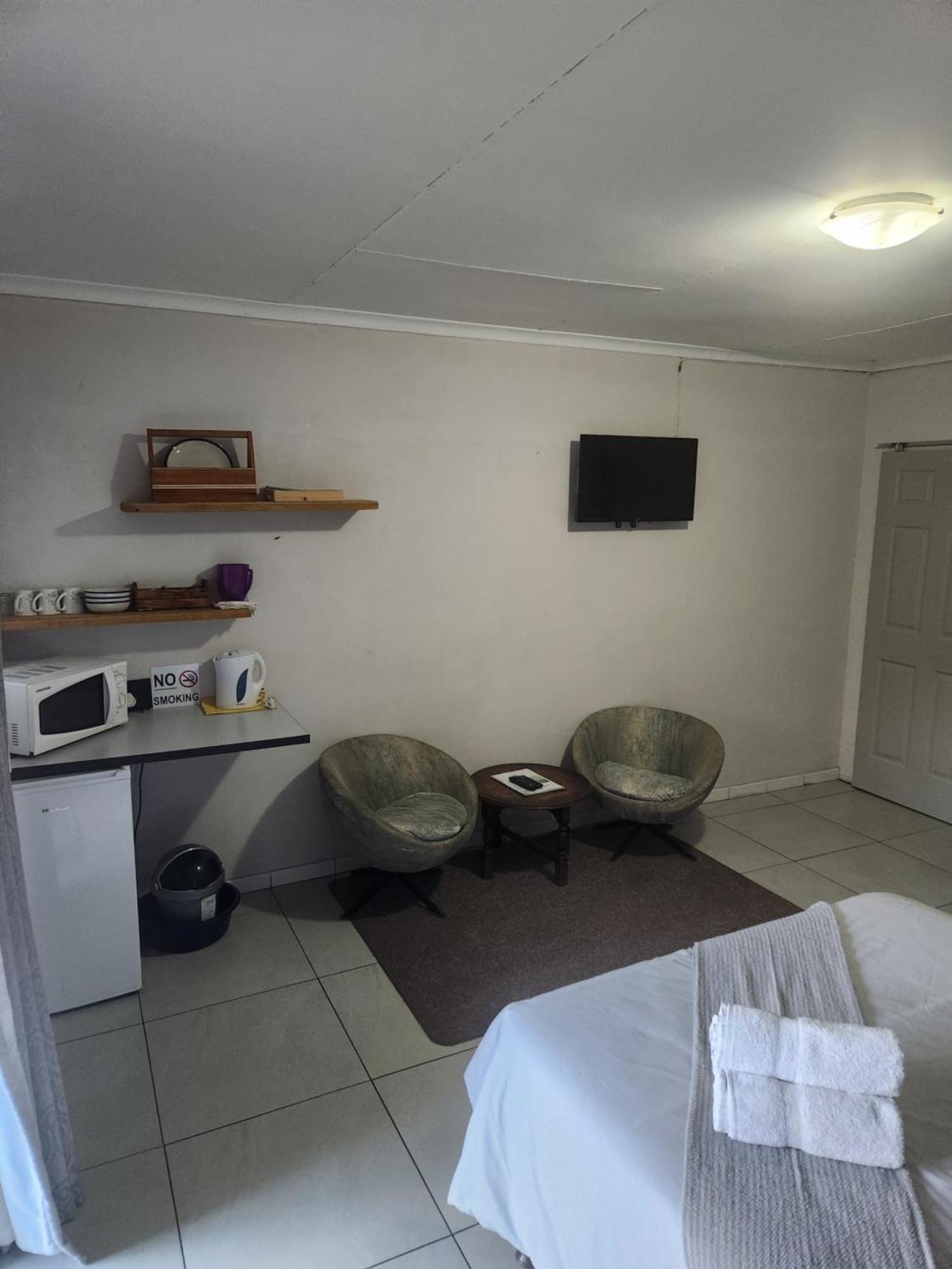 Mimosa Guesthouse コールズバーグ エクステリア 写真